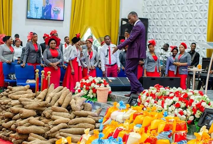 Dunamis Pastor Shares Food Items to Church Members Amidst Rising Call For Tithe Payment