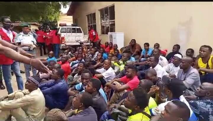 EFCC Arrest 50 Yahoo Boys, 115 Currency Racketeers in Kwara, Enugu