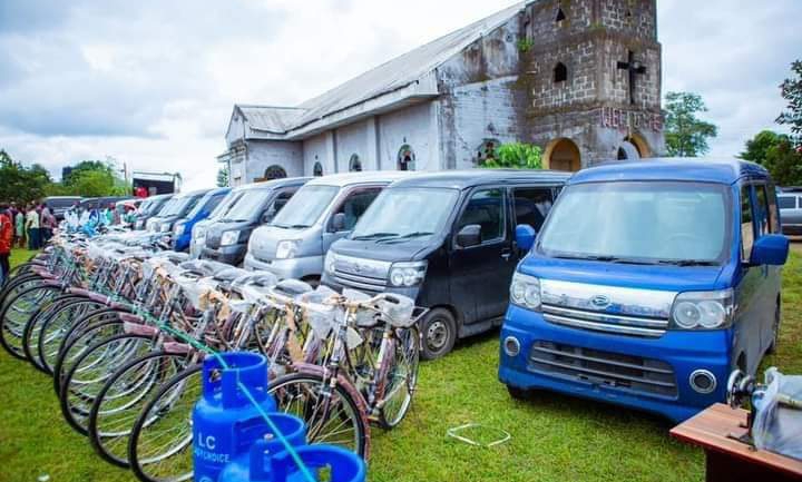 Rivers LG Chairman Spent N1.8 Billion To Buy Bicycles, Others To Empower His Constituents 